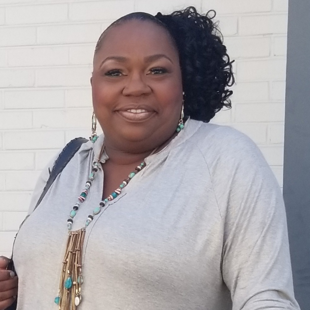 Meet your Posher, Thenecia